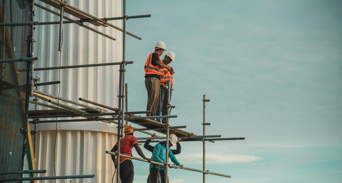 Building a Secure Construction Site: Best Practices and Tips